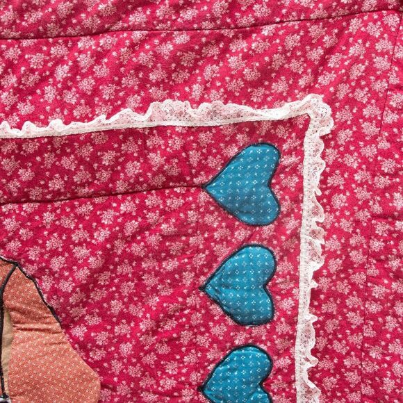 Vgt Hand Sewn Stitched Red BlueBaby Quilt Blanket Sleeping 3D Dog Hearts 50"x40" - Picture 6 of 11